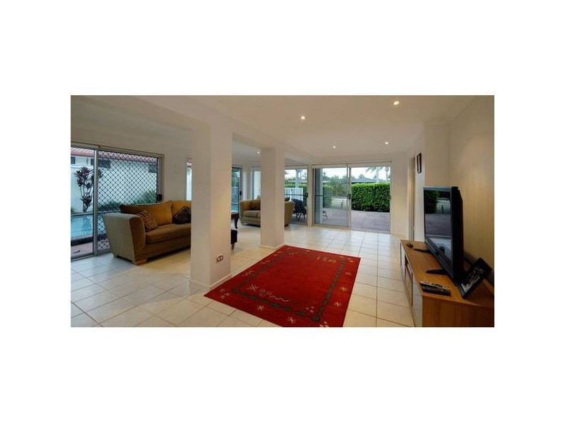 7 San Michele Court, Broadbeach Waters QLD 4218