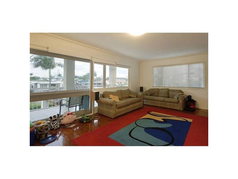 7 San Michele Court, Broadbeach Waters QLD 4218