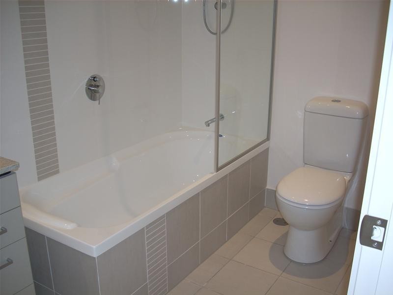 285/8 The Promenade Avenue, Robina QLD 4226