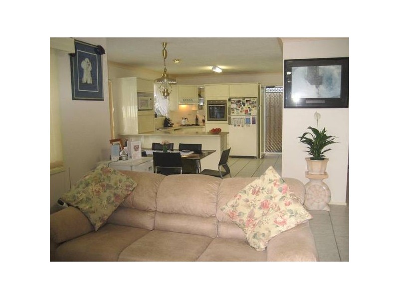 Broadbeach Waters QLD 4218