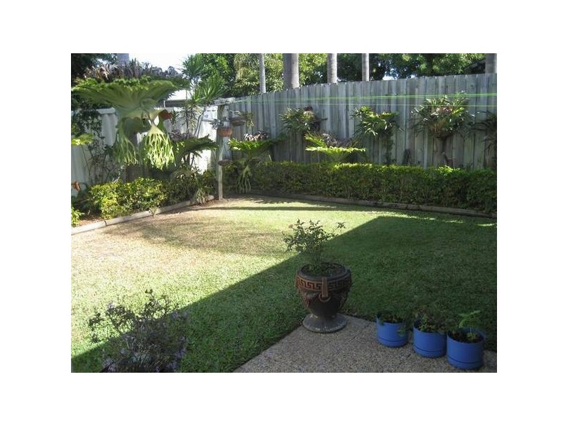 Broadbeach Waters QLD 4218