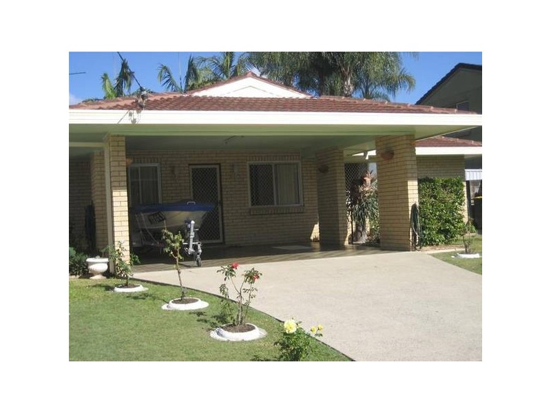 Broadbeach Waters QLD 4218