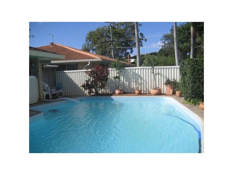 Broadbeach Waters QLD 4218