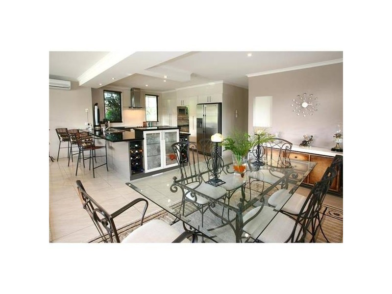 Broadbeach Waters QLD 4218