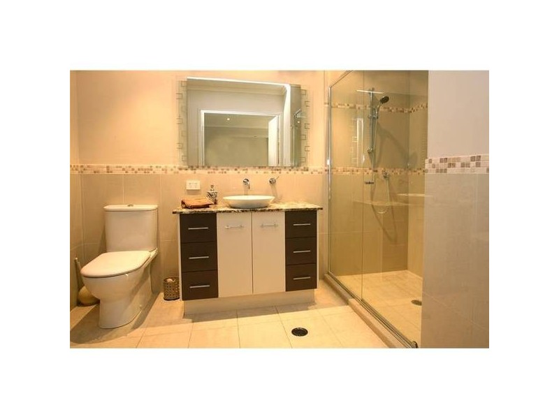 Broadbeach Waters QLD 4218