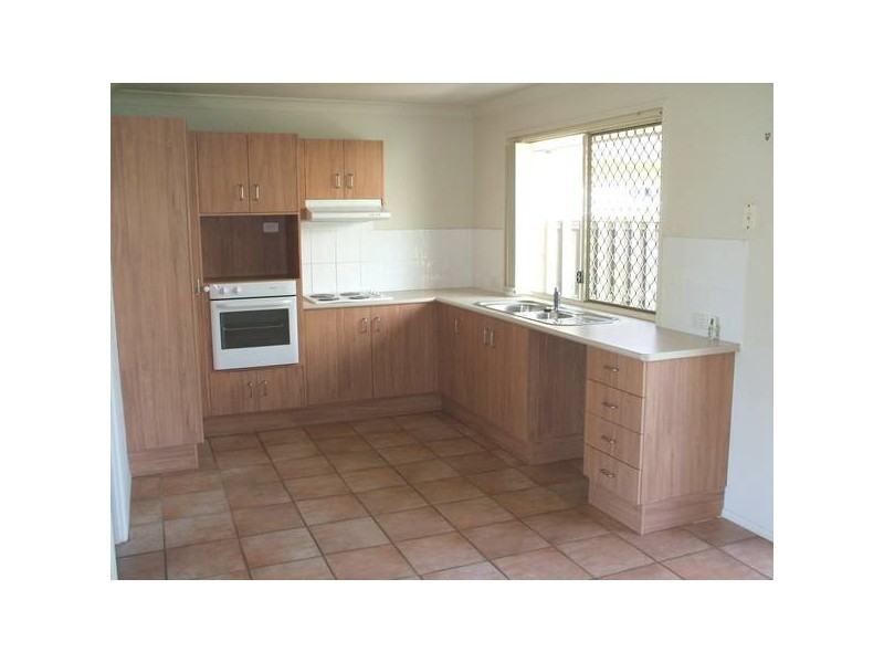 1/6 dauphin crescent, Merrimac QLD 4226