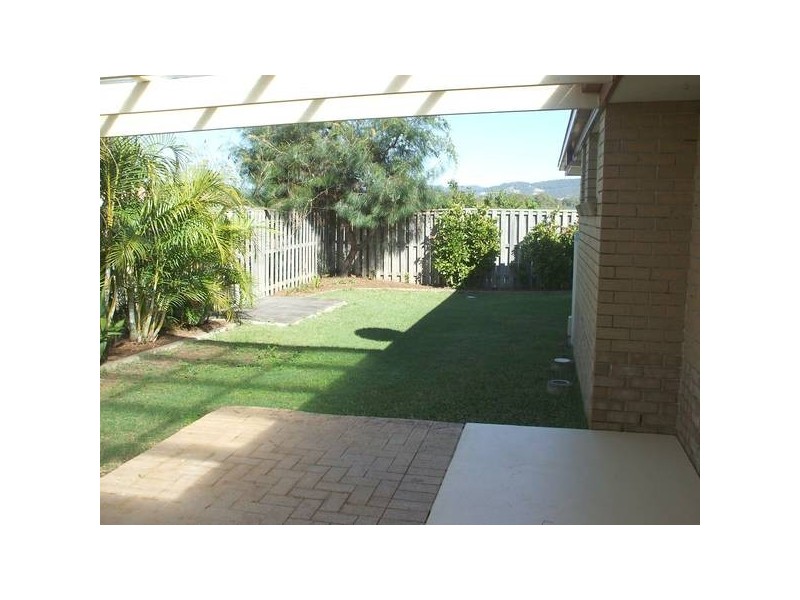 1/6 dauphin crescent, Merrimac QLD 4226