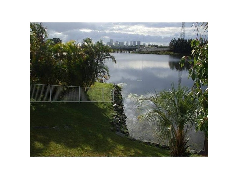 168 Port Jackson Boulevard, Clear Island Waters QLD 4226