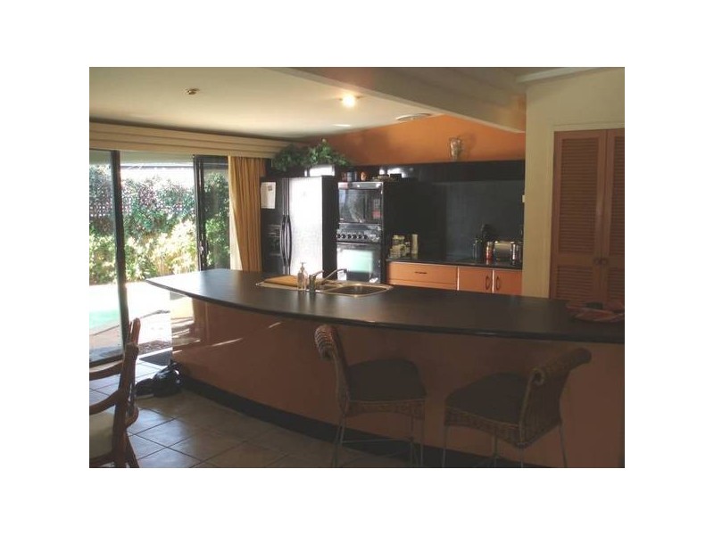 15 Bahia Court, Broadbeach Waters QLD 4218