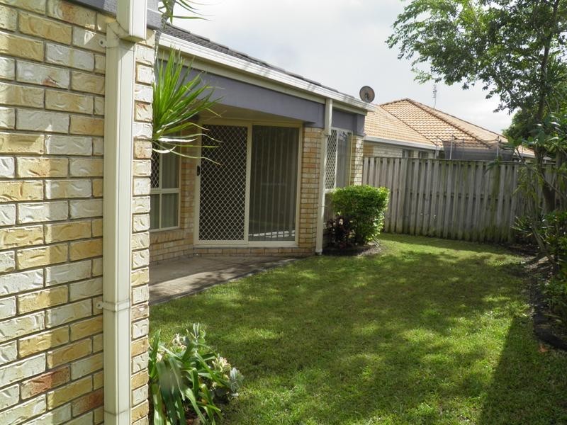 16 Dartmouth Court, Varsity Lakes QLD 4227