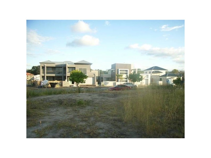Varsity Lakes QLD 4227