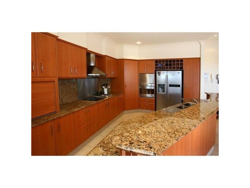 Clear Island Waters QLD 4226