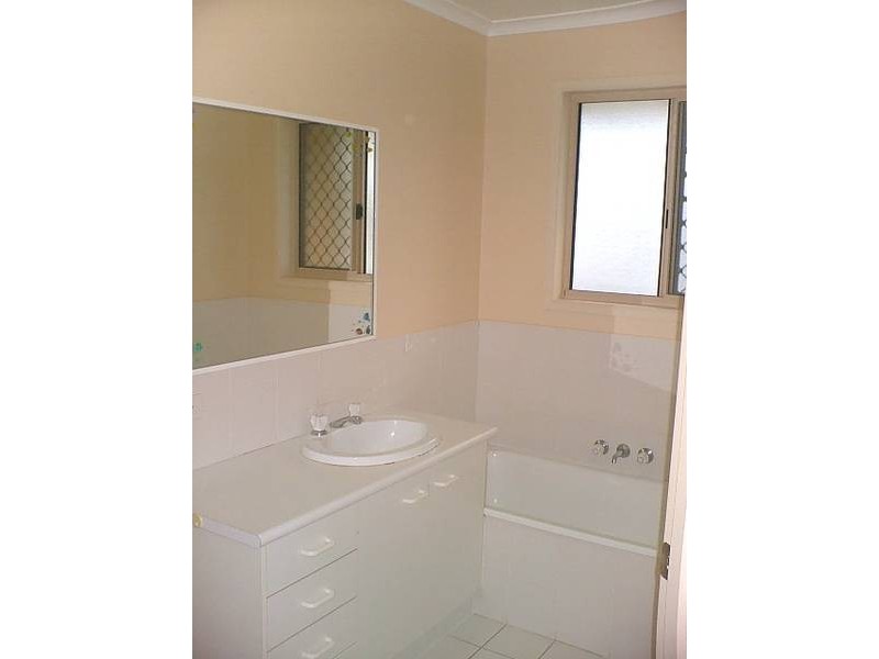 10/6 LOWOOD COURT, Varsity Lakes QLD 4227