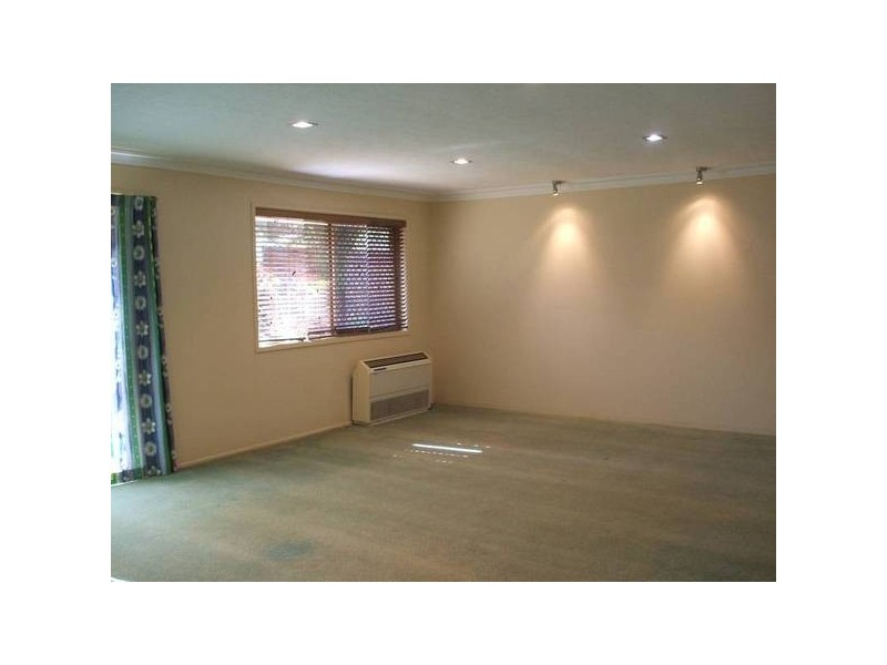 8 Wagin, Mermaid Waters QLD 4218