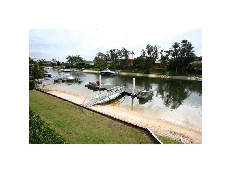 12 Cypress Drive, Broadbeach Waters QLD 4218