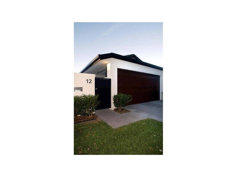 12 Cypress Drive, Broadbeach Waters QLD 4218