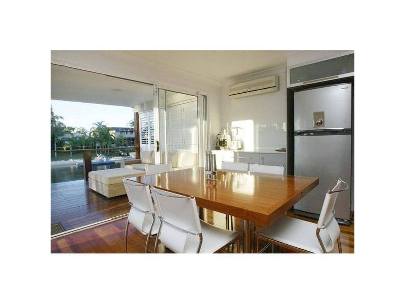 12 Cypress Drive, Broadbeach Waters QLD 4218