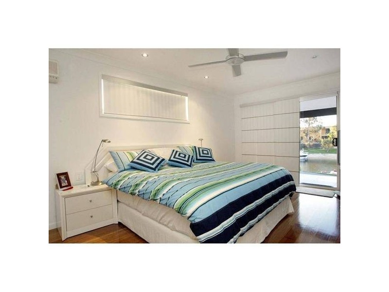 12 Cypress Drive, Broadbeach Waters QLD 4218