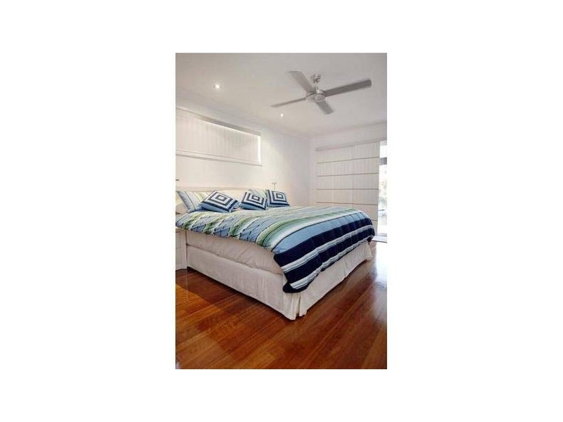 12 Cypress Drive, Broadbeach Waters QLD 4218