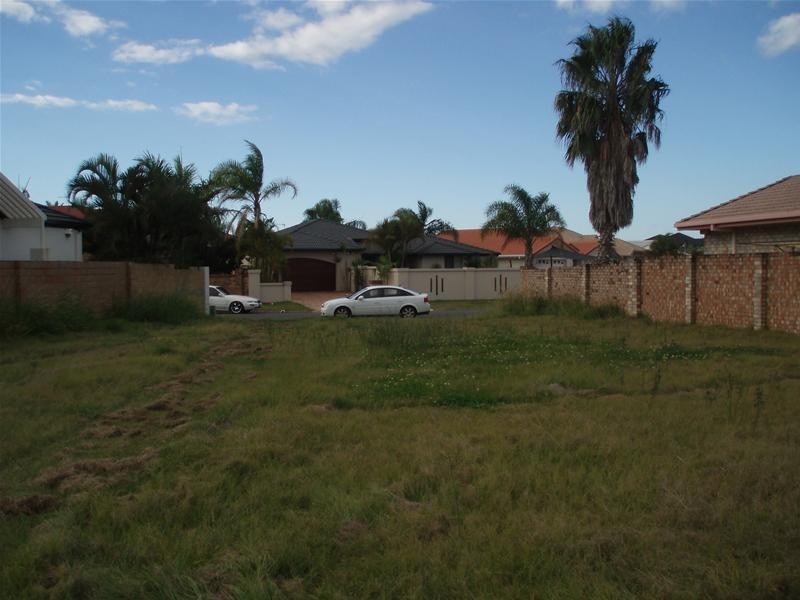 Clear Island Waters QLD 4226