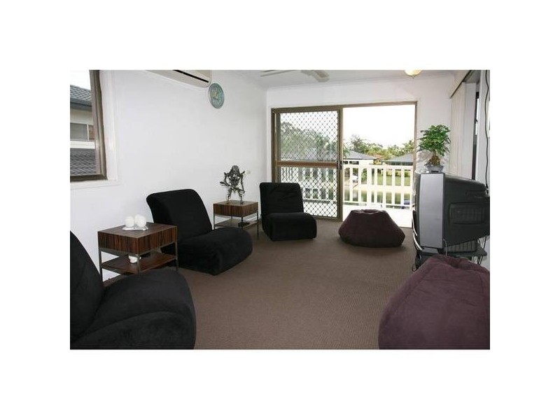 8 Cypress Drive, Broadbeach Waters QLD 4218