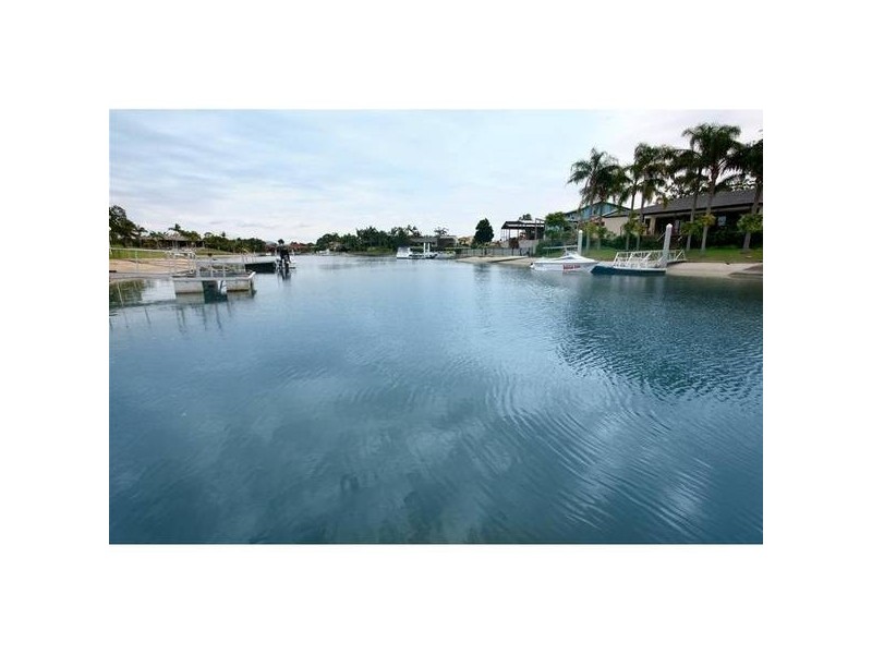 8 Cypress Drive, Broadbeach Waters QLD 4218