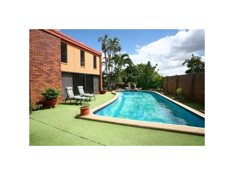 36 Cypress Drive, Broadbeach Waters QLD 4218