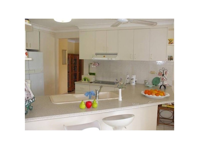 39 Silvabank Drive, Varsity Lakes QLD 4227