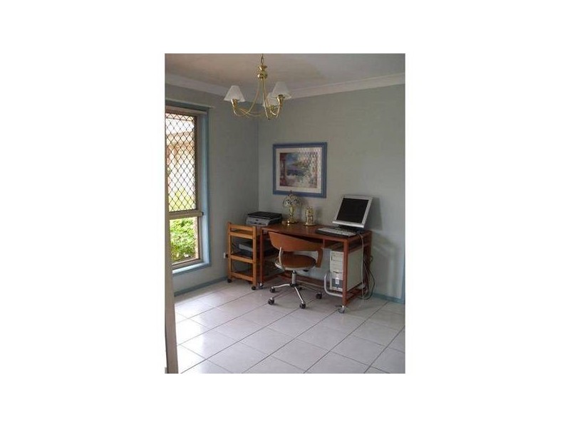 39 Silvabank Drive, Varsity Lakes QLD 4227