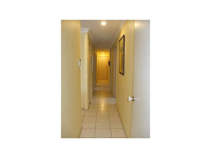39 Silvabank Drive, Varsity Lakes QLD 4227