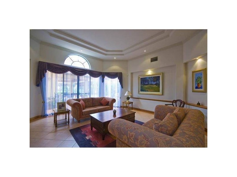 Clear Island Waters QLD 4226