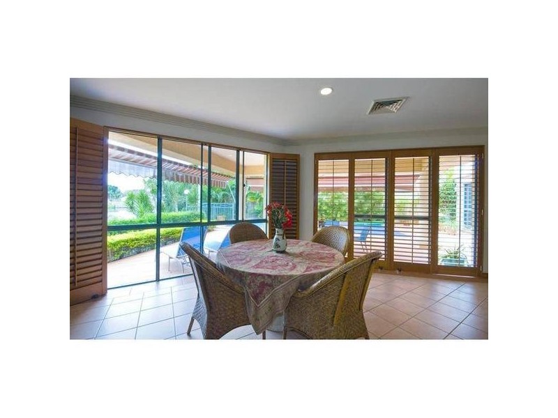 Clear Island Waters QLD 4226