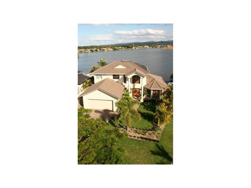 122 Port Jackson Boulevard, Clear Island Waters QLD 4226