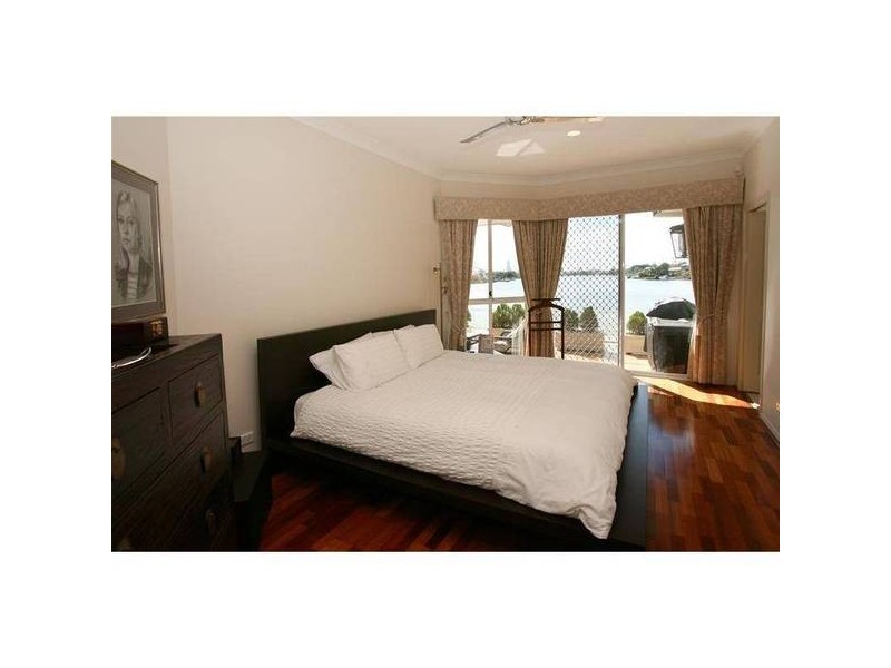 Clear Island Waters QLD 4226