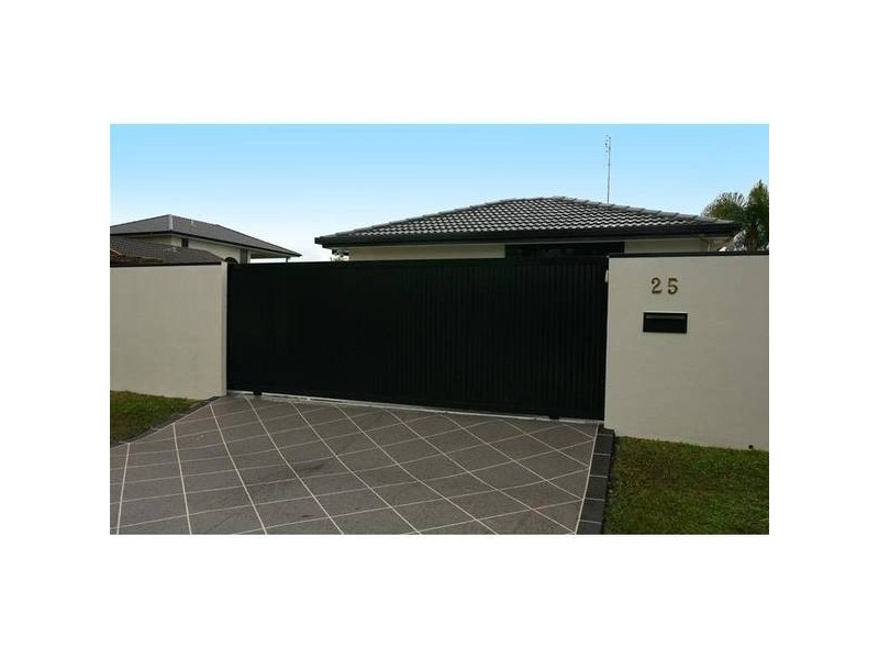 Broadbeach Waters QLD 4218