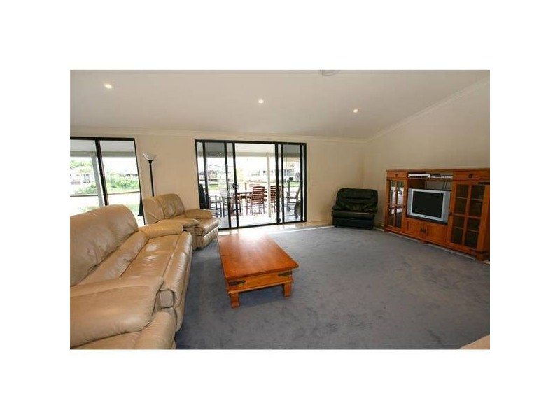 Broadbeach Waters QLD 4218