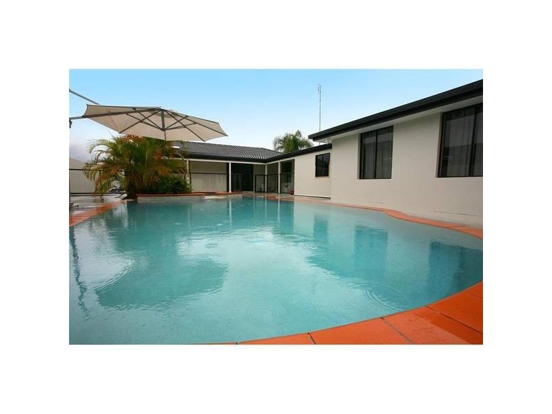 Broadbeach Waters QLD 4218