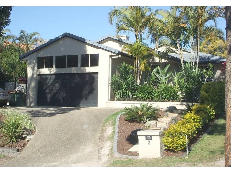 3 Pinnacle Court, Robina QLD 4226