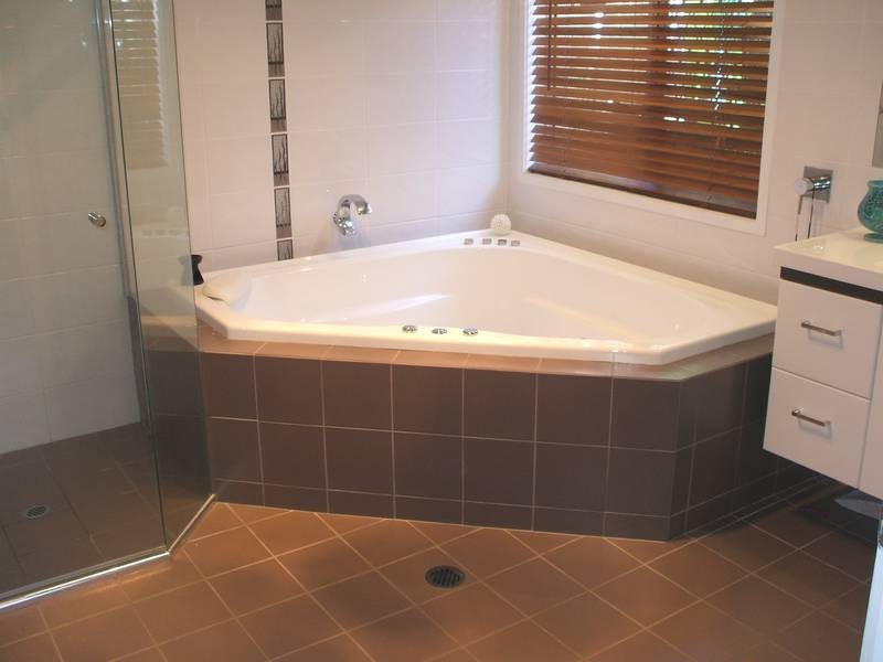 3 Pinnacle Court, Robina QLD 4226