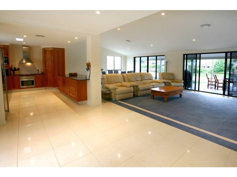 25 Goolagong Court, Broadbeach Waters QLD 4218