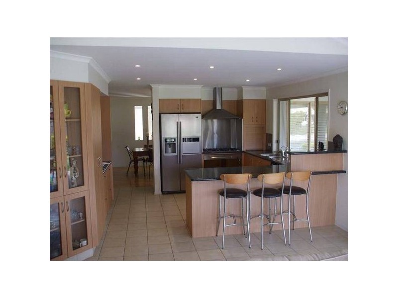 22 Saxonvale Terrace, Mermaid Waters QLD 4218