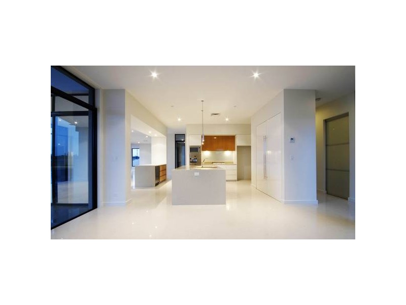 5059 Emerald Island Drive – CARRARA, Broadbeach Waters QLD 4218