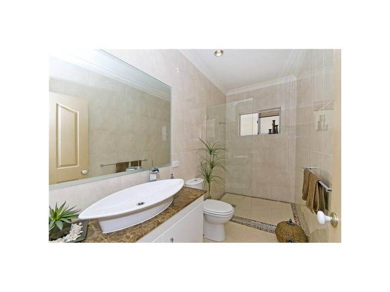 Benowa QLD 4217