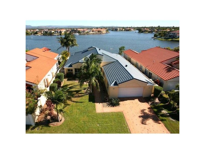 70 Port Jackson Boulevard, Clear Island Waters QLD 4226