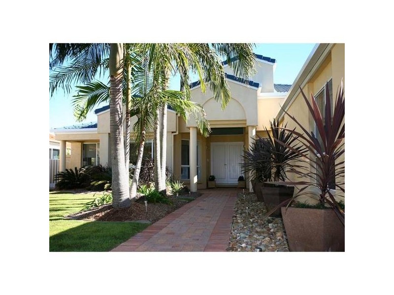 70 Port Jackson Boulevard, Clear Island Waters QLD 4226