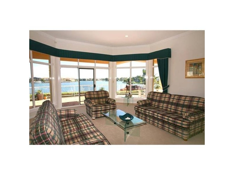 70 Port Jackson Boulevard, Clear Island Waters QLD 4226
