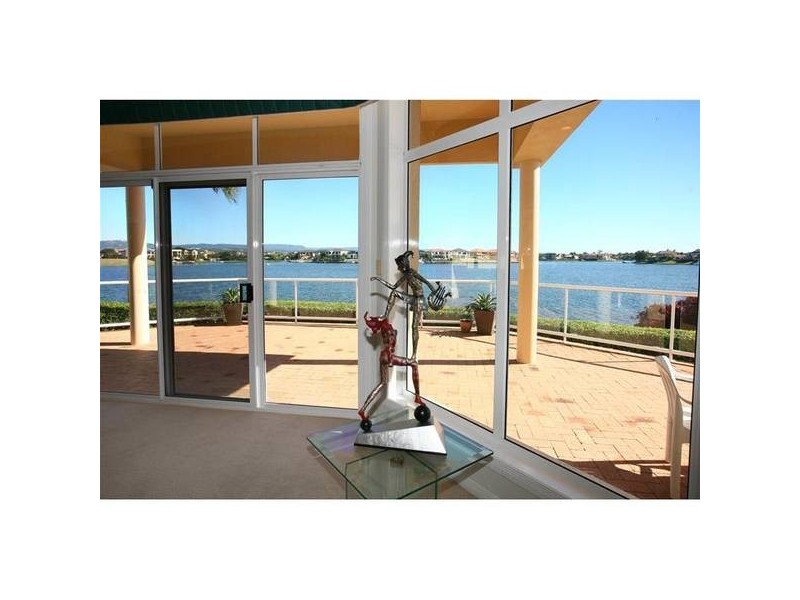 70 Port Jackson Boulevard, Clear Island Waters QLD 4226