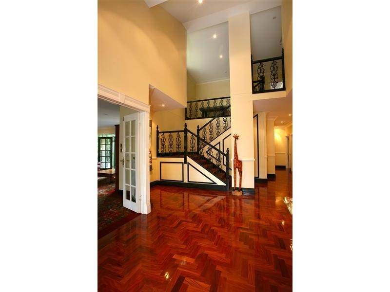 71 Marbella Drive, Benowa QLD 4217