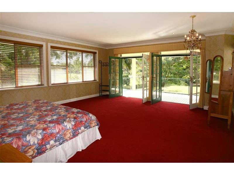 71 Marbella Drive, Benowa QLD 4217