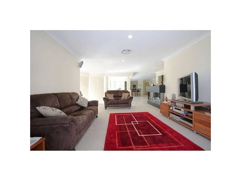 Clear Island Waters QLD 4226